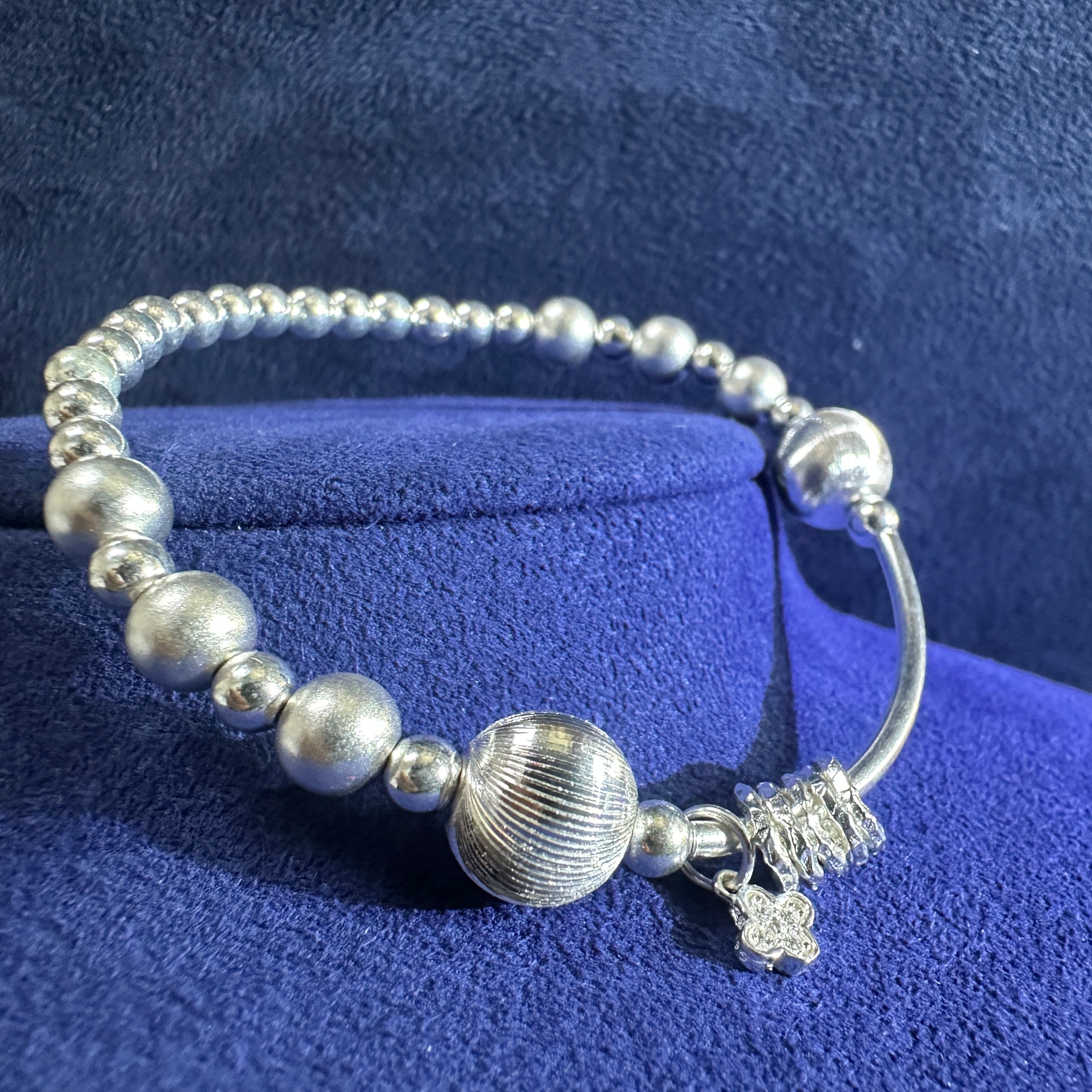 DX Jewellery 999 Pure Silver The Two Cat Eye For The Panchan & Lucky Clover Beaded Stretch Bracelet | DXAGBB2602008