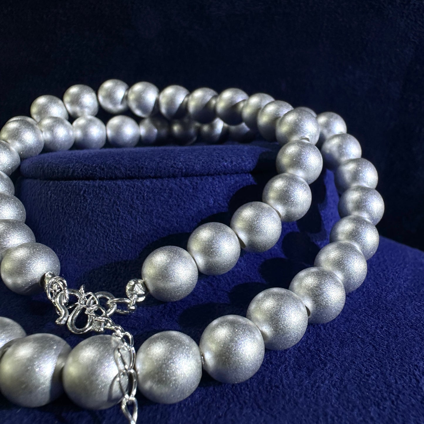 999 Pure Silver The Sublime 8mm Gufa Matte Full Beaded Necklace | DXAGNK2602018