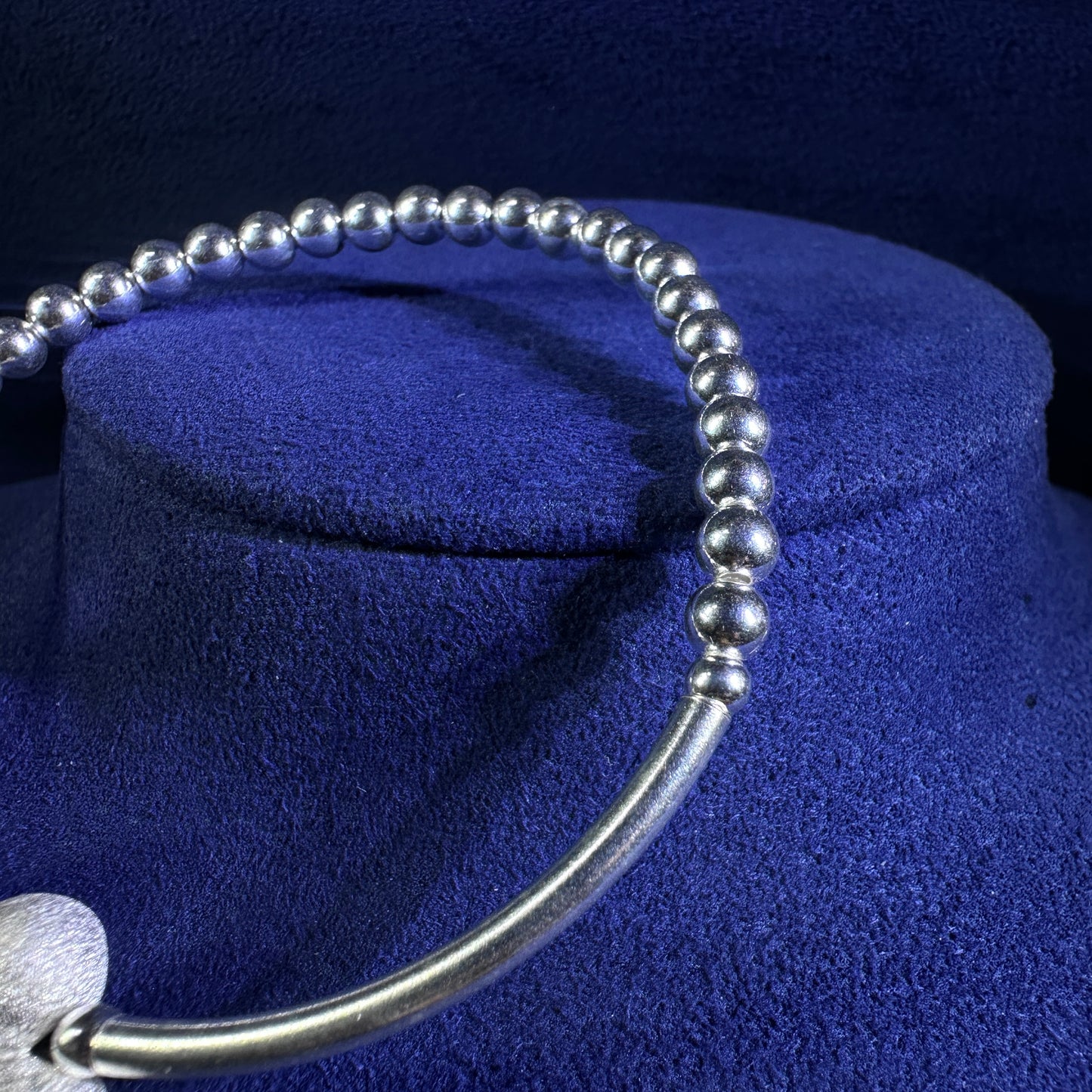 999 Pure Silver PiTao Ribbon A-B Beaded Stretchable Bracelet | DXAGBB2603008