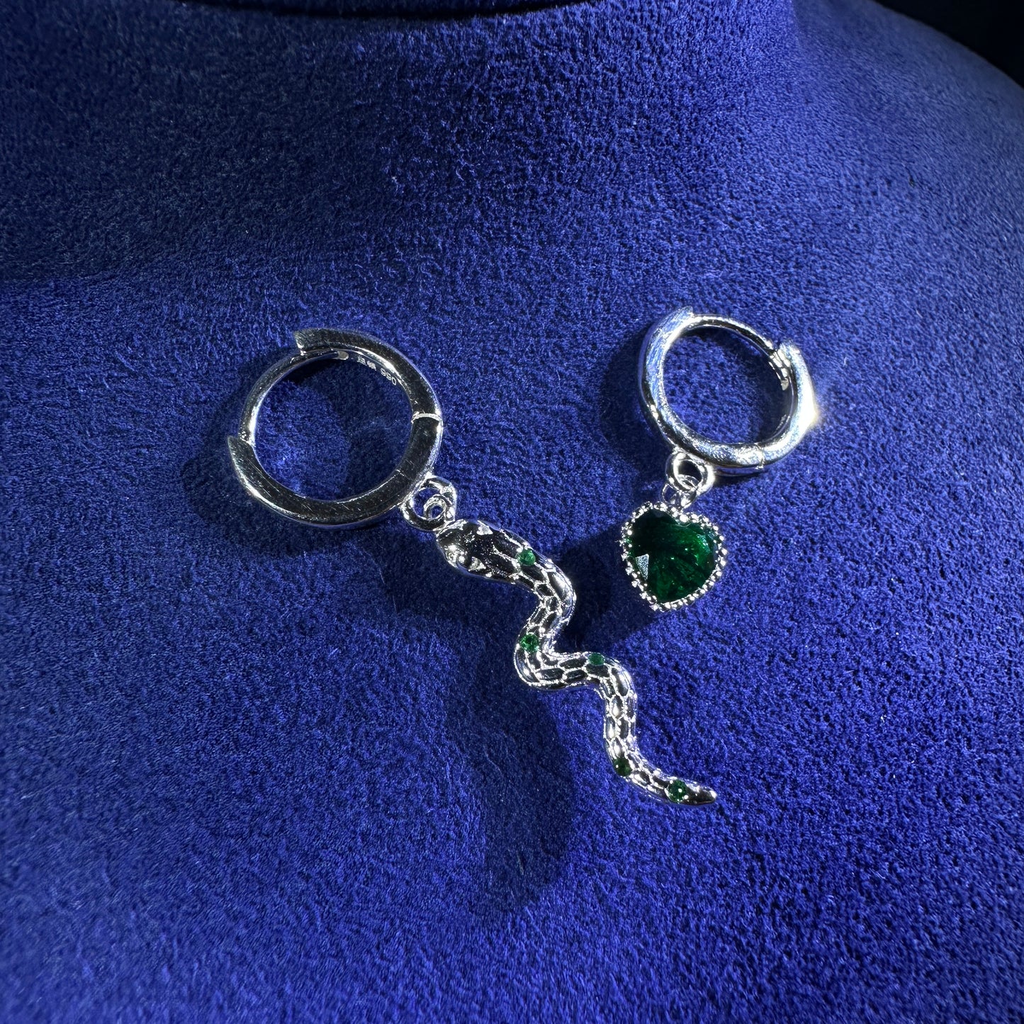 S925 The Viridian Snake Clip & Close Dangling Earring | DXAGER2603015
