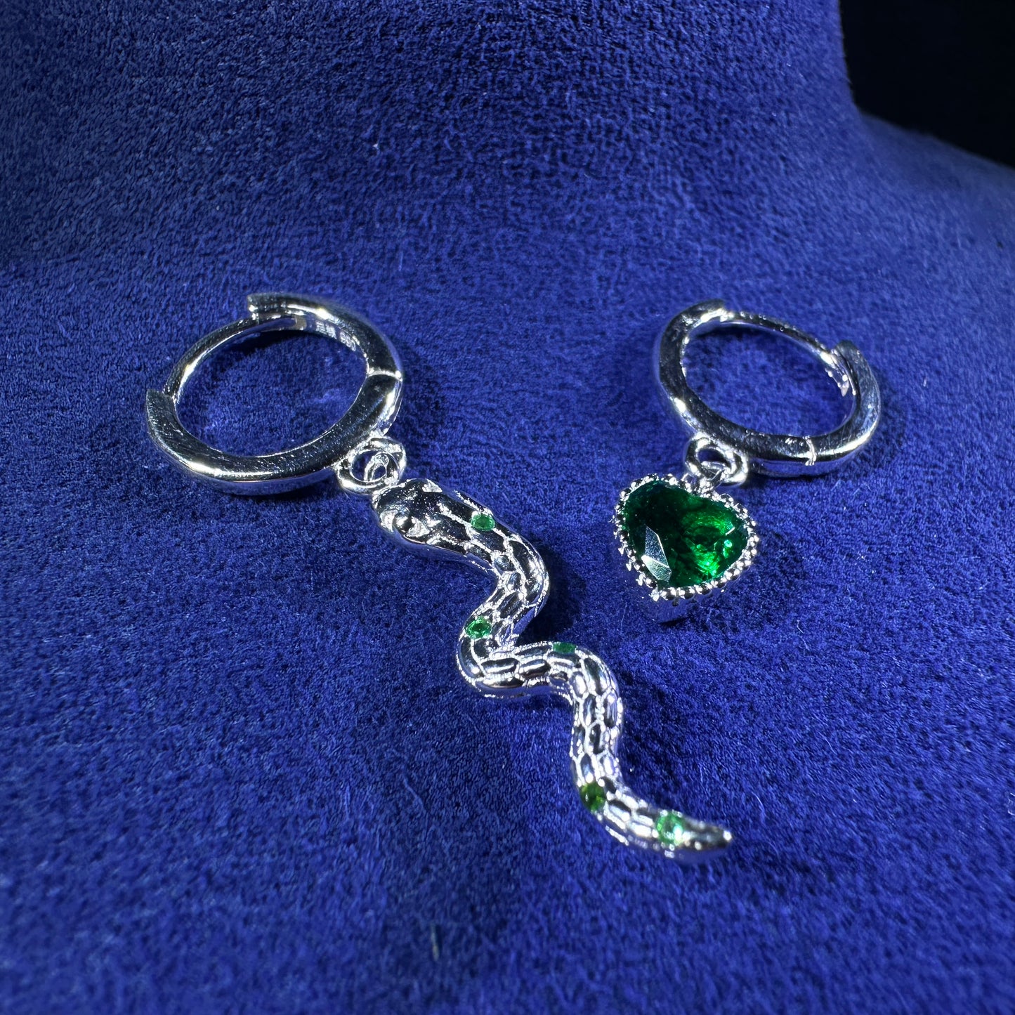 S925 The Viridian Snake Clip & Close Dangling Earring | DXAGER2603015