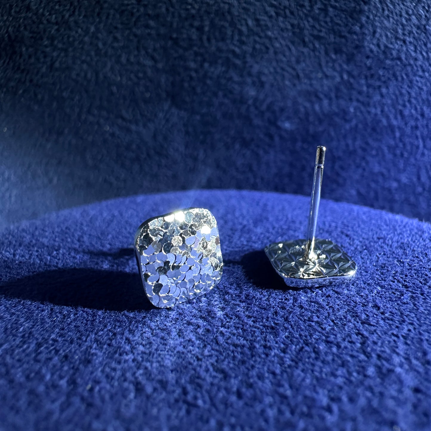 999 Pure Silver Simply Square Crushed Eyes Earring Earstuds | DXAGER2511004