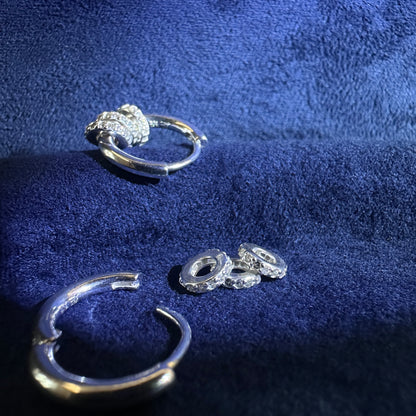 990 Silver - Rings of Zircons On The Hoop Earrings | DXAGER2605101
